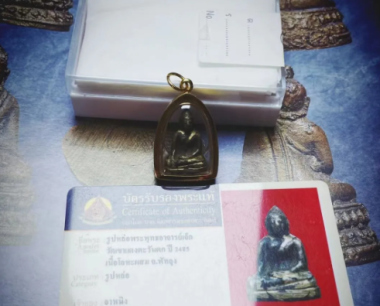 阿赞介 倒模佛祖法相 求愿成愿，挡险避灾