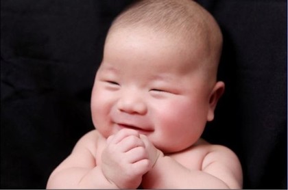 男人八字步是好坏,走八字步的人说明什么