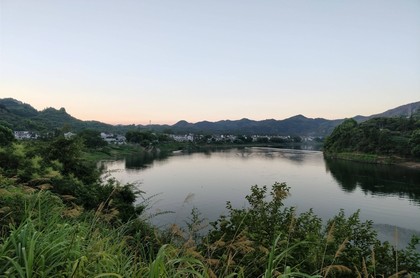 家里放什么木头有利风水,出学霸的书桌风水