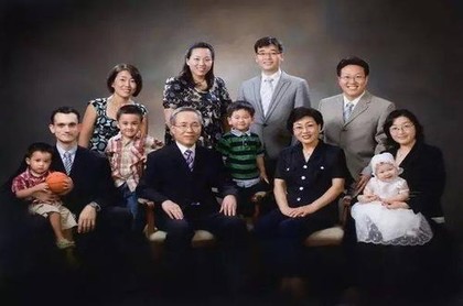 测测2023年桃花运,属鸡的今年桃花运如何