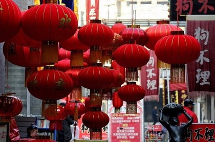 晚上生的女孩取名字,起名字2023免费八字起名