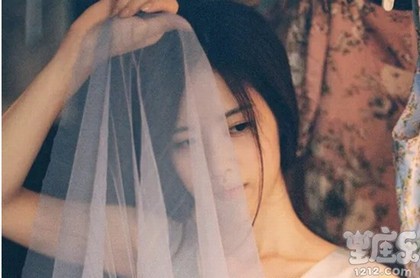 水瓶座男喜欢什么颜色,十二星座女哪里不能亲