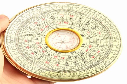 蛇进卫生间是什么预兆,家里进蛇的真正预兆看人