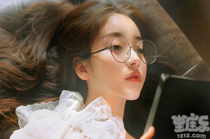 什么人本命年不能穿红,上海人本命年穿红内裤吗