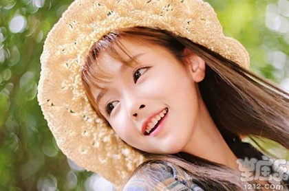 双子座女生爱上一个人是什么样的,双子座内心是什么样的
