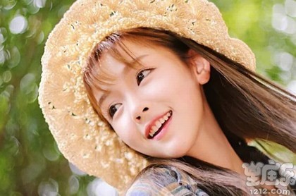 双子座女生爱上一个人是什么样的,双子座内心是什么样的
