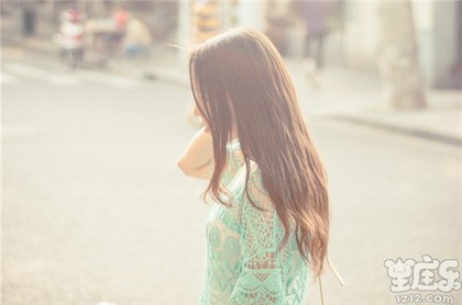 天枰座女孩和什么星座男孩最配,天秤座男生缺点