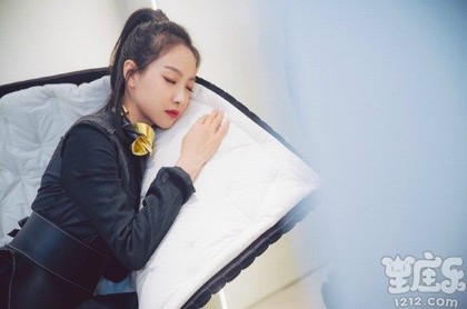 属兔的今日运程运势查询,63年属兔人今日财运方位