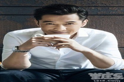 水瓶男总气你然后又自己笑,水瓶男喜欢笑点低的女生