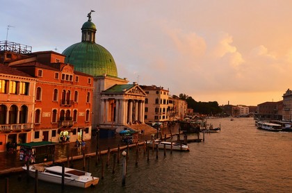 2023年1984年女属鼠人的全年运势,1984鼠年运势2023下半年运势详解