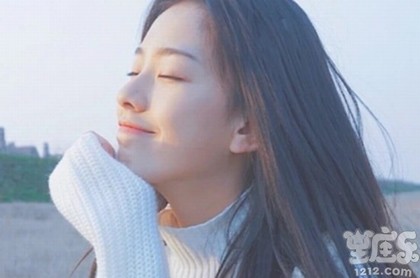 摩羯座对什么人有好感,摩羯女对你有好感表现