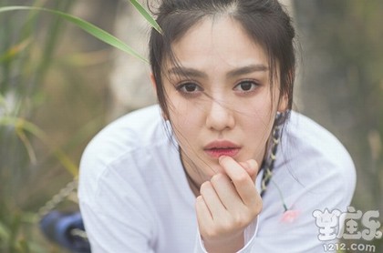 十二星座接吻姿势,动不动就强吻的星座男