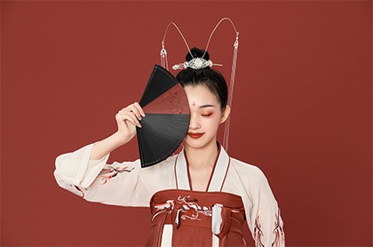 右眼皮跳星期二预兆,眼皮跳是什么预兆
