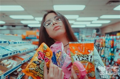 天秤女座喜欢什么座,最吸引天秤男的星座女