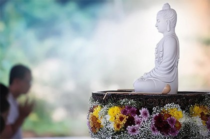 属龙人取名字宜用字,白羊狮子下不来床
