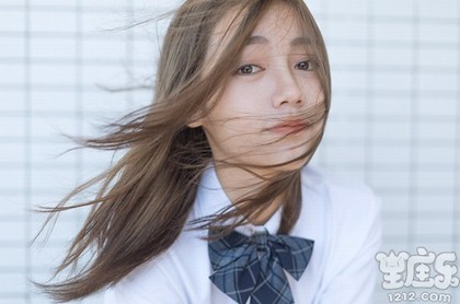 天蝎男经常送我各种礼物,跟天蝎男刚见面就睡了