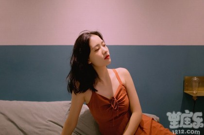 68年猴女今天打牌坐什么方位,属猴女今天打麻将坐哪门好