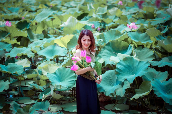 属兔男喜欢什么长相的女人