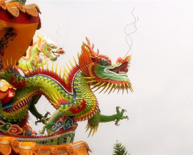 2024本命年属龙带什么首饰