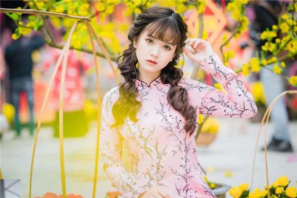 2024年属羊女的全年运势