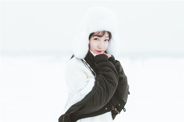 属马女和什么属相配