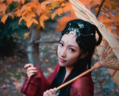 属狗女最怕出生几月，属狗女人几月出生旺夫