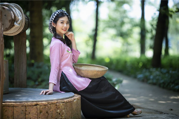 83年属猪女命苦出生月份