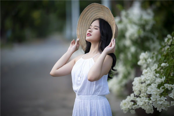属鸡的人可以佩戴朱砂吗
