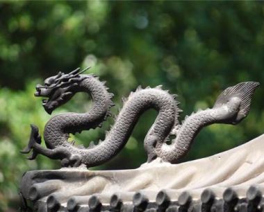 2012年属龙何时运气好