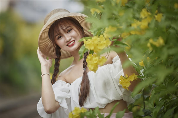02年属马女2023年运势