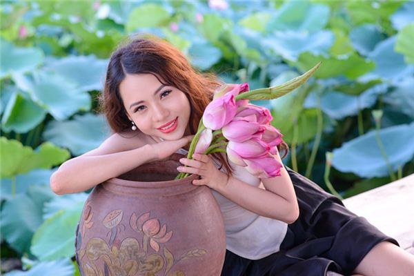 十一月出生的属鸡人命运