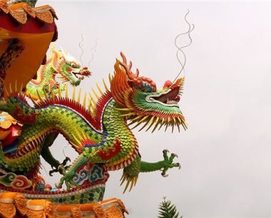 属龙连续四年犯太岁