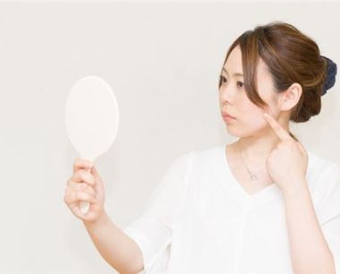 82年属狗女的贵人
