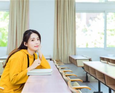 76年龙女2020年的运程和每月运势