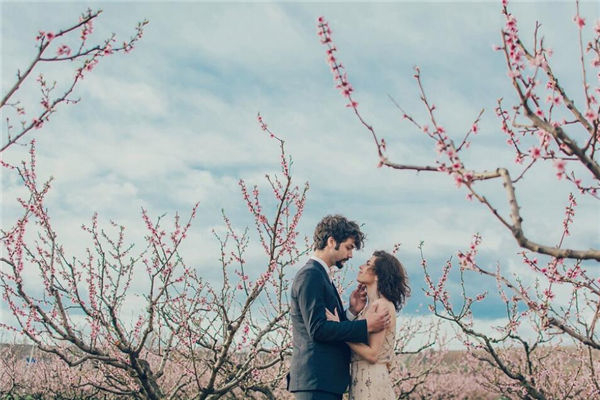 00年属龙女适合早婚还是晚婚