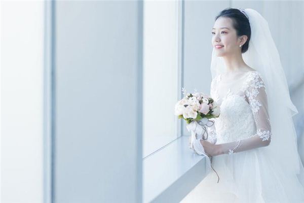 1971年女姻缘如何