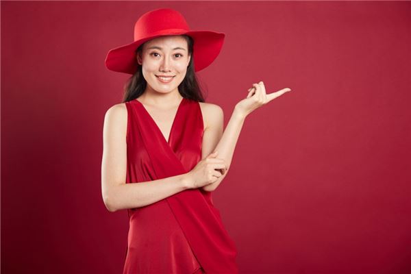 生肖蛇申时出生的性格