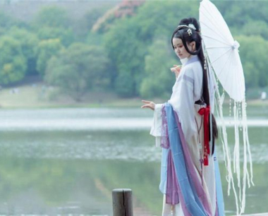 属龙人2024年吉祥物，2024年属马人的吉祥物是什么