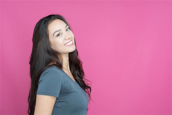 81年鸡女2020年的运程