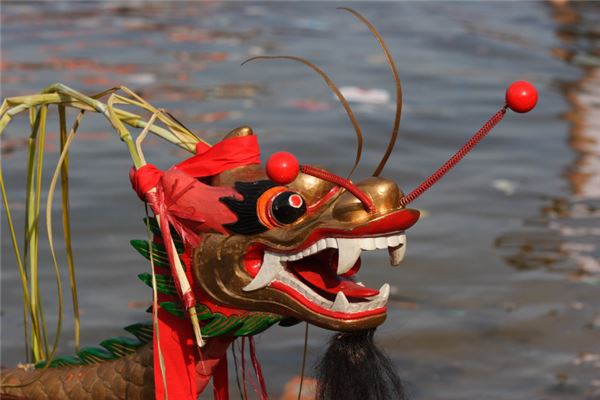 2012年的什么属相