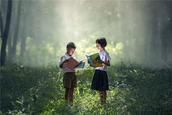 12年生肖龙早年学业如何