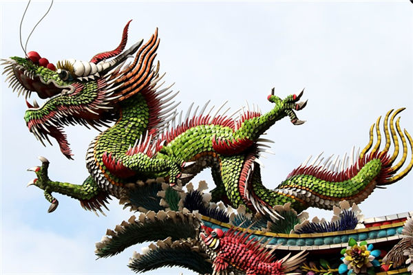 两个属龙人在一起合不合财