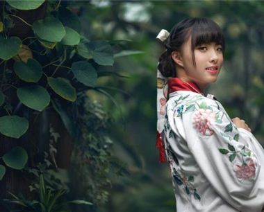 98年女虎闰五月什么命