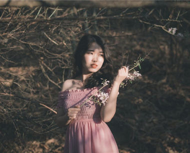 76年属龙女今年运势