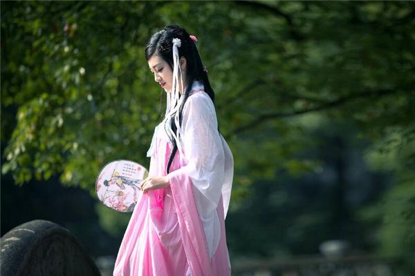 83女猪2019年运势