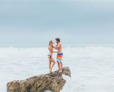 属虎女人爱上你的表现